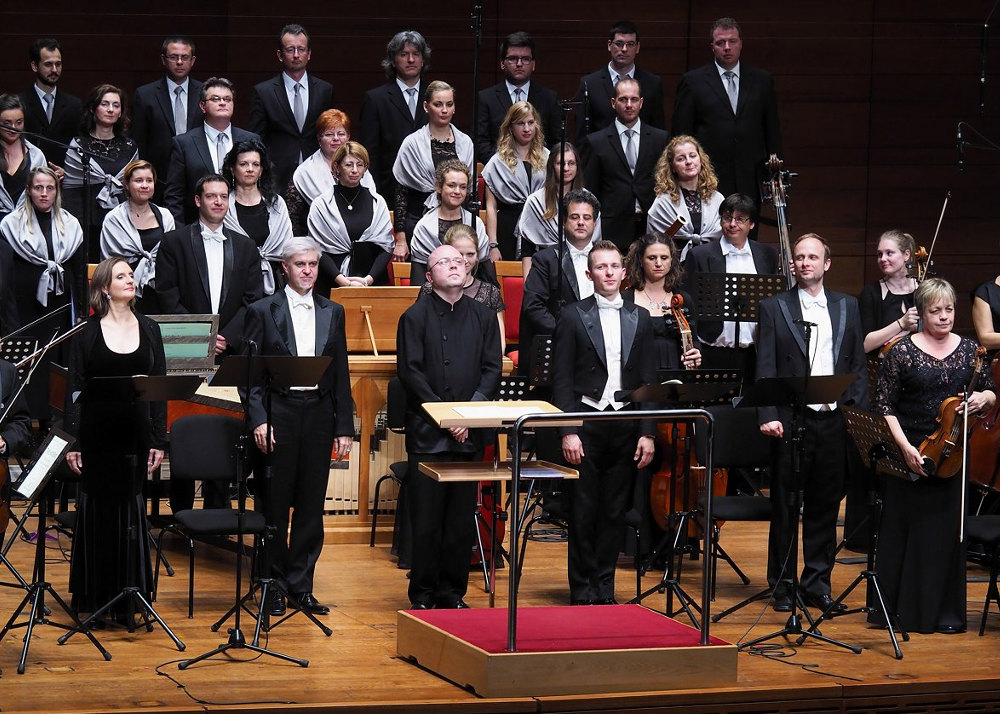 Hangverseny az elhunytak emlékére