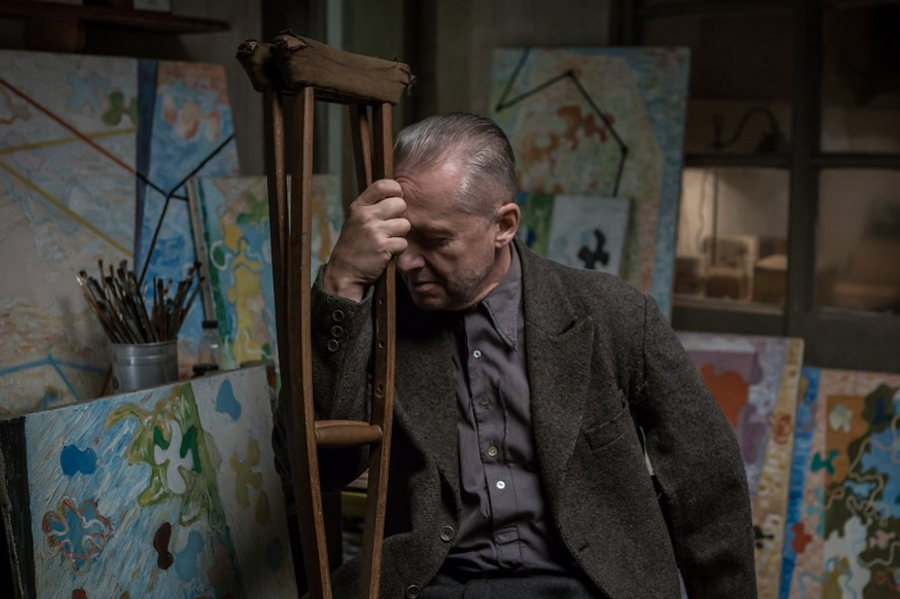 A gerincedre nehezedő hatalom