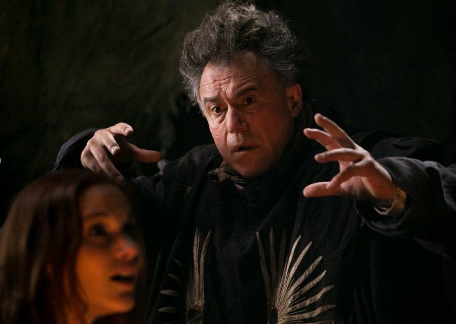 Színház alkalmi színpadokon