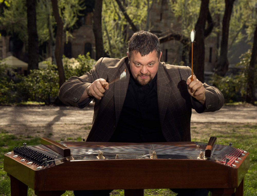 Odafigyelni egymásra