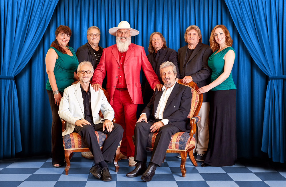 „A szakma leírt bennünket”