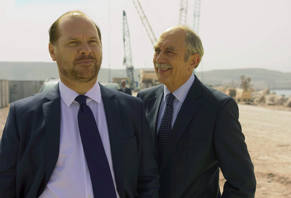 Kelet: ahol véget ér a Nyugat…