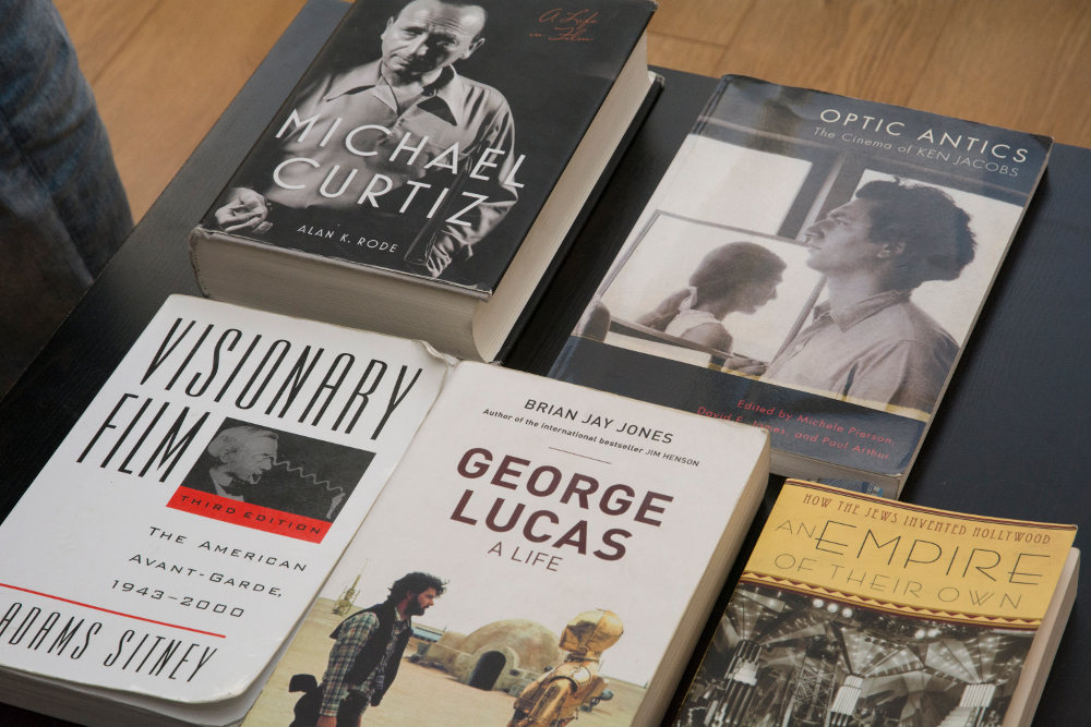 ARTWORKER: Otthon van a filmekben