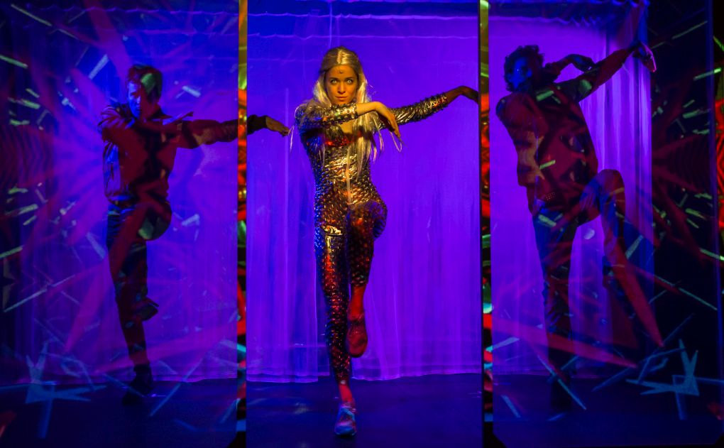 Multimédiával fűszerezett színházi élmények