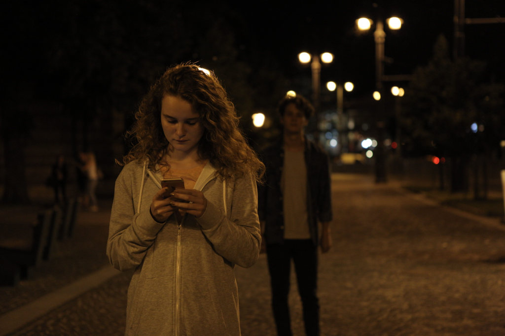 Para, amit csináltunk? – kritika a FOMO című filmről