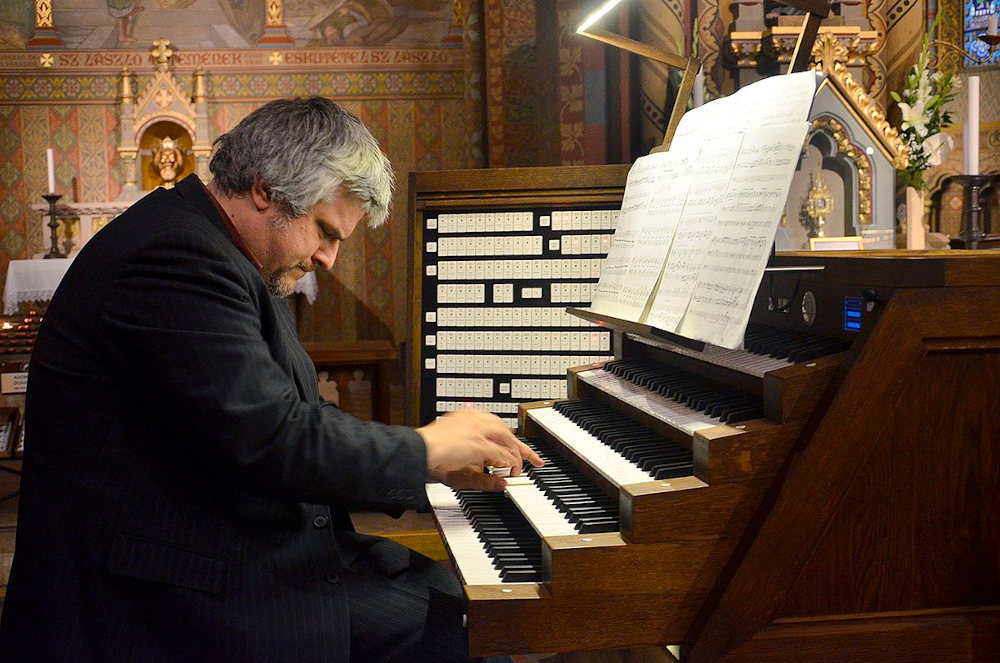 Paradicsomi állapot – interjú Kovács Szilárd Ferenc orgonistával
