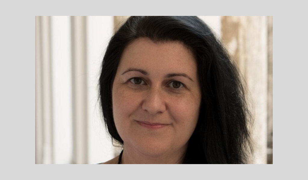 Meghatározhatatlan kékség – Gáspár-Singer Anna: Valami kék