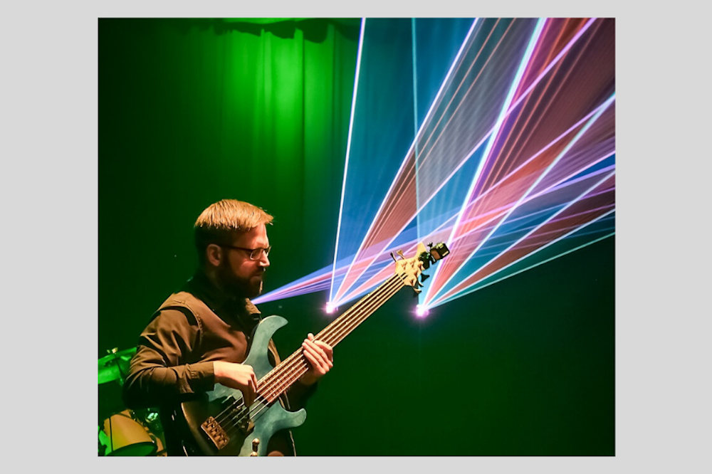 Koncerten  Fotó: Bosnyák László