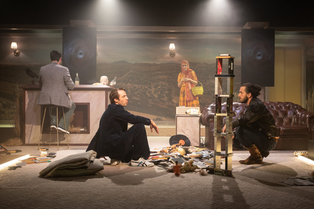 Jelenet a „Vad nyomozók” című előadásból  Fotó: Dömölky Dániel/Radnóti Színház