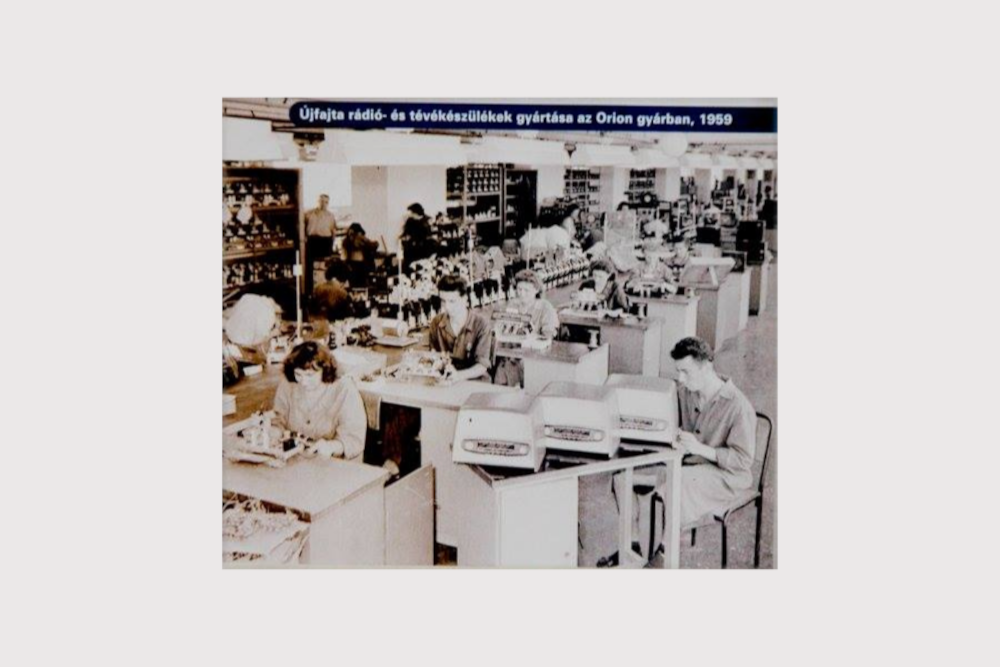Gyártás az Orionban 1959-ben  Forrás: Friesz-Kovács Kamilla archívuma