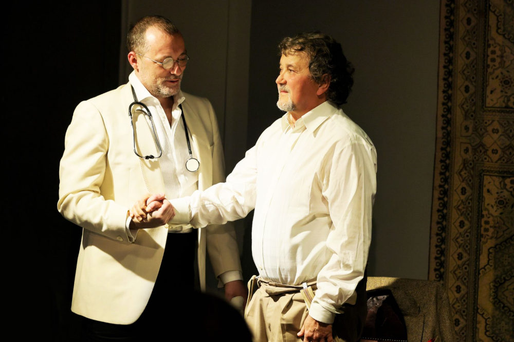 Jelenet az „Utazás a koponyám körül” című előadásból. Fotó: Puskel Zsolt  Kép forrása: Port.hu