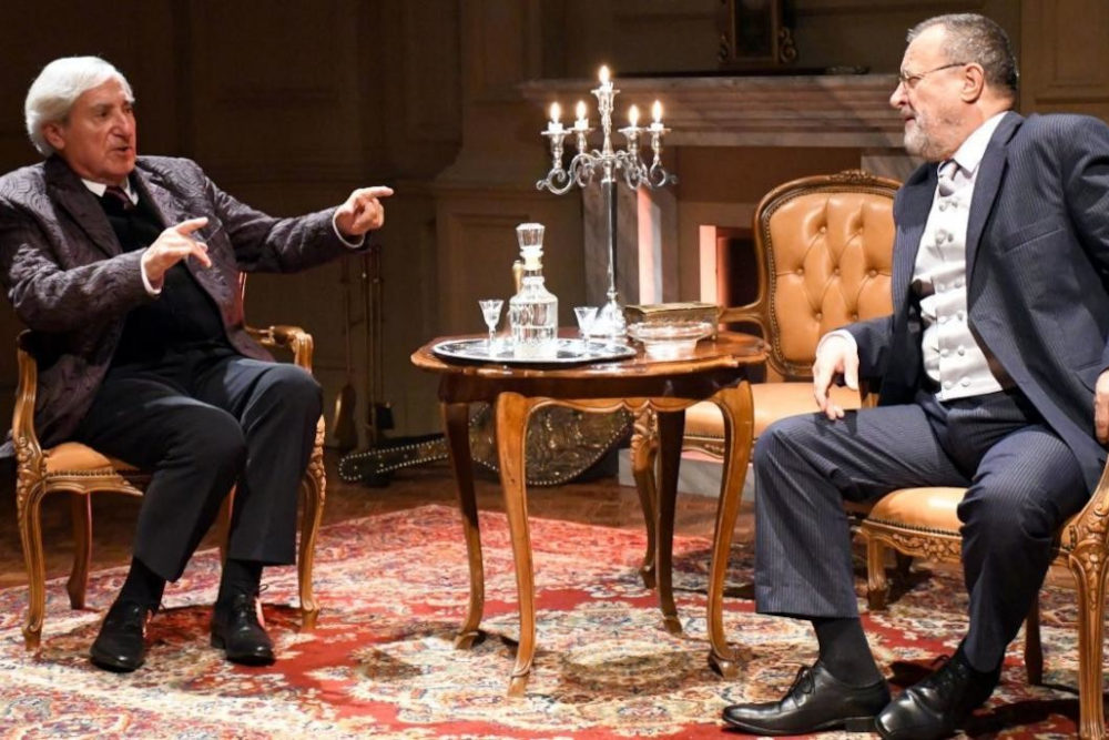 „A gyertyák csonkig égnek” színpadi változata a Soproni Petőfi Színház előadásában  Kép forrása