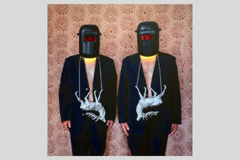 Ferencz S. Apor: „Szarvassal nyakukban” (2022)