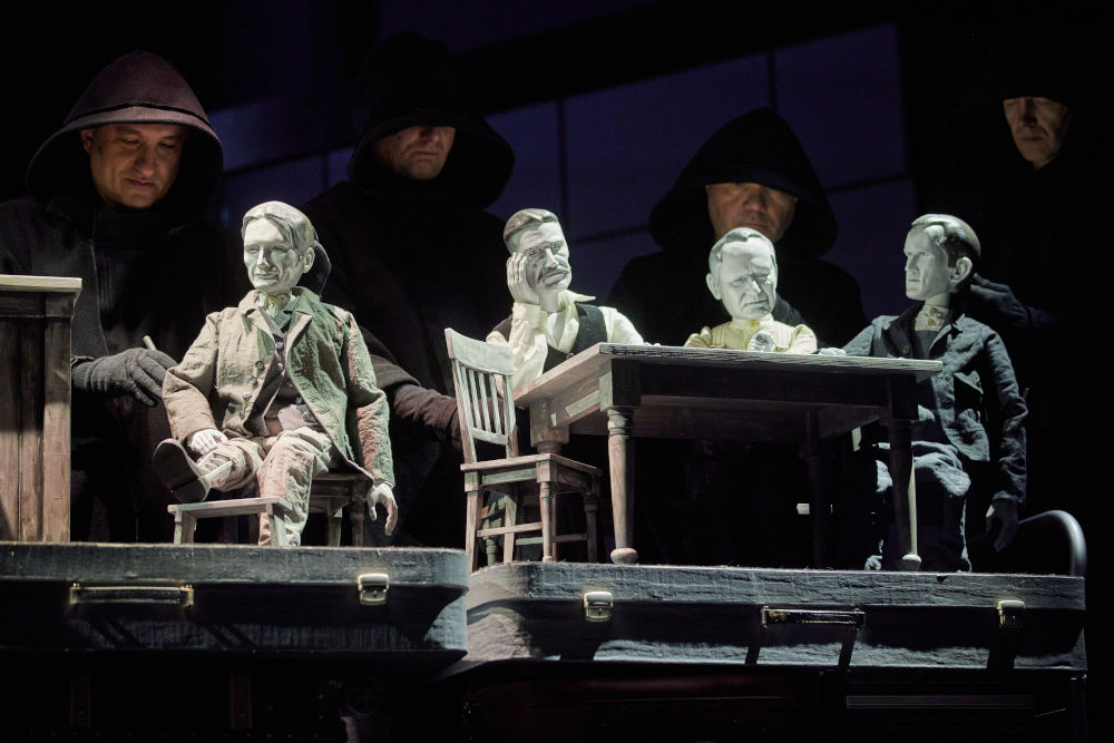 Jelenet a Budapest Bábszínház „Dekameron 2023” című előadásából  Kép forrása: Budapest Bábszínház / Fotó: Piti Marcell