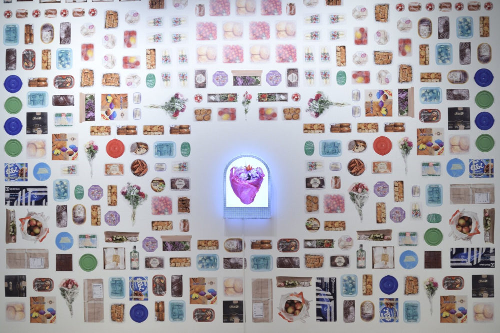 Enteriőr a Ludwig Múzeum „Vigyázat törékeny – Handle with Care” című kiállításából  Fotó: Rosta József / Ludwig Múzeum