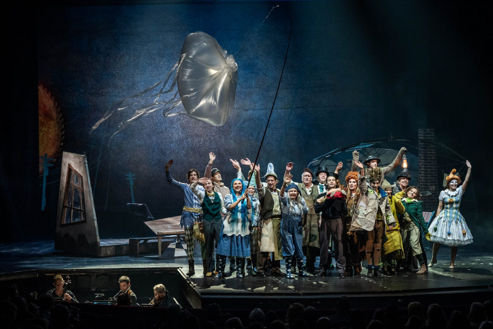 Jelenet a Vígszínház „Pinokkió” című előadásából  Fotó: Dömölky Dániel / Vígszínház