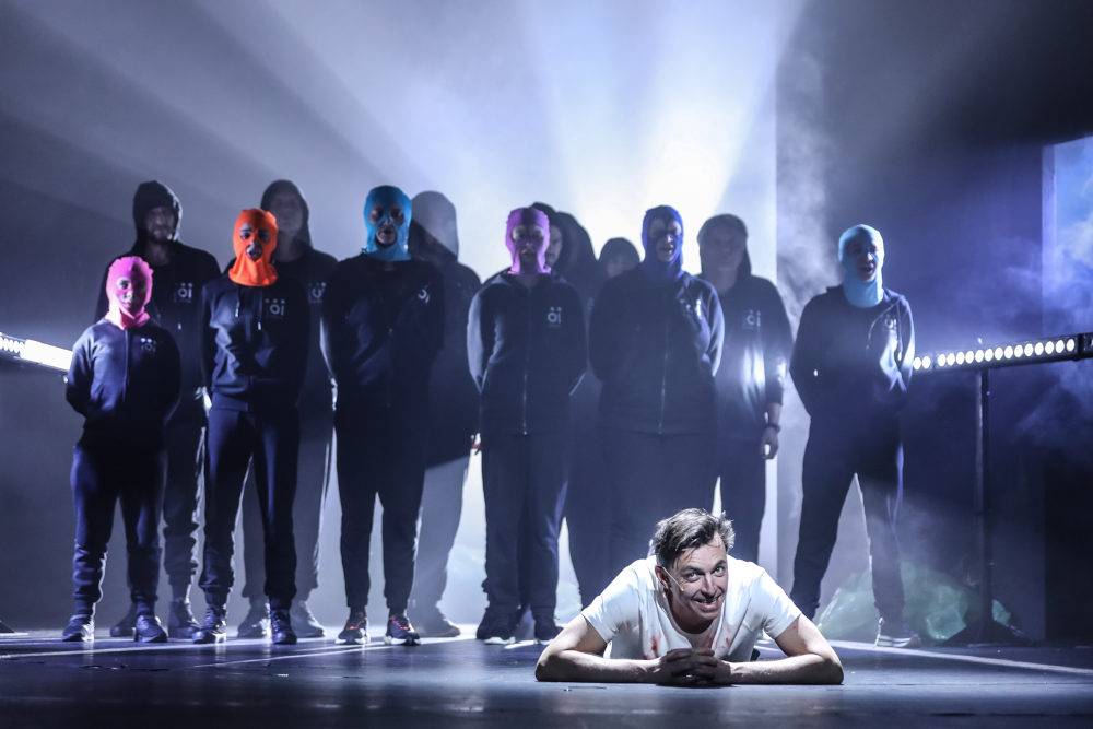 Jelenet az Örkény Színház „Bűn és bűnhődés” című előadásából  Fotó: Horváth Judit / Örkény Színház