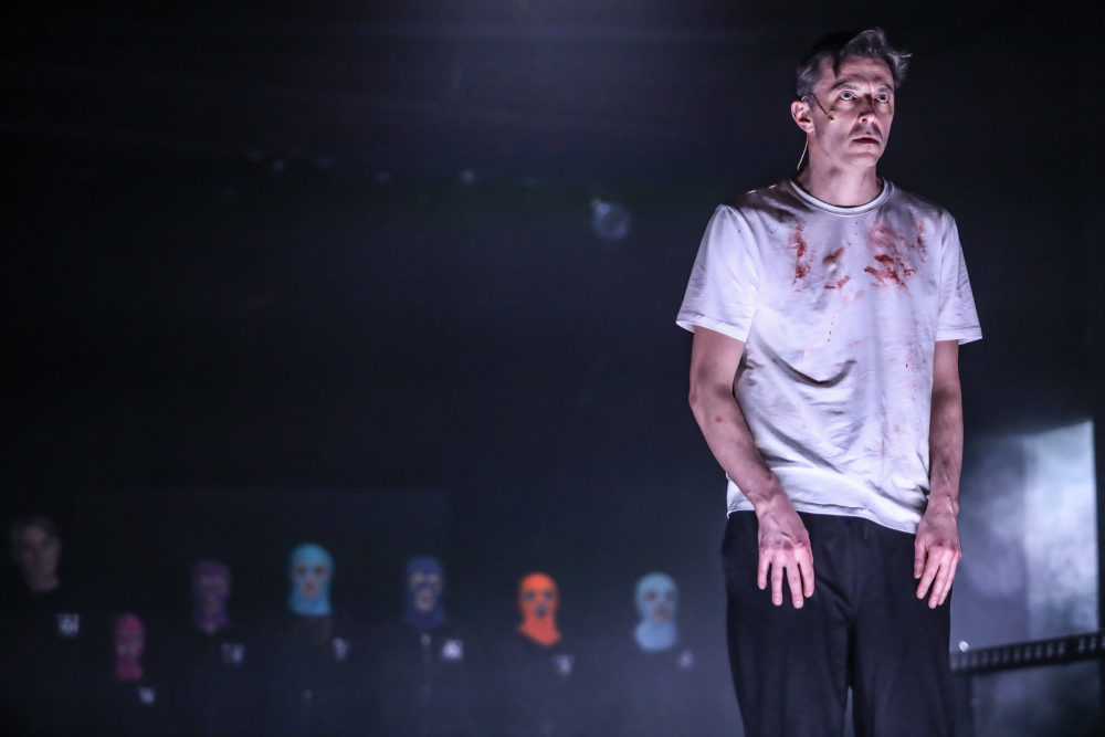 Jelenet az Örkény Színház „Bűn és bűnhődés” című előadásából  Fotó: Horváth Judit / Örkény Színház