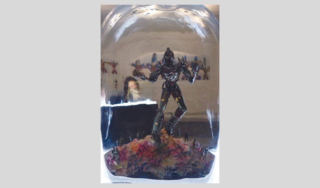 Szöllősi Géza: „KITIN Project – Der triumphierende Volksautomatont” (2019)