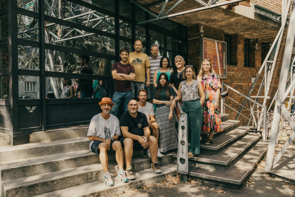 A Káva színész-drámatanárai Kép forrása