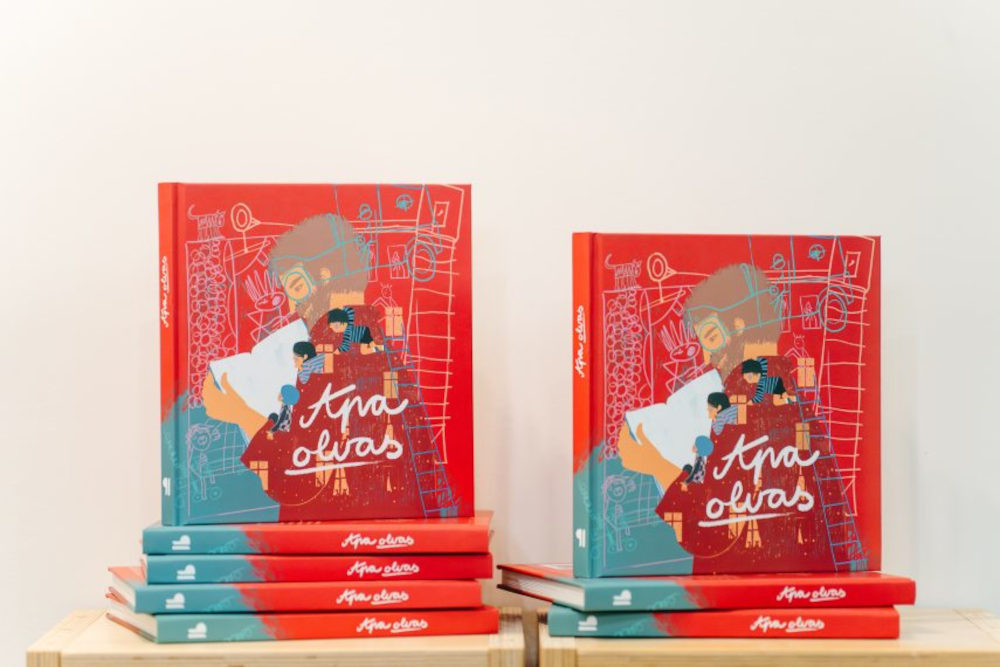 „Apa olvas”  Kép forrása: Petőfi Kulturális Ügynökség