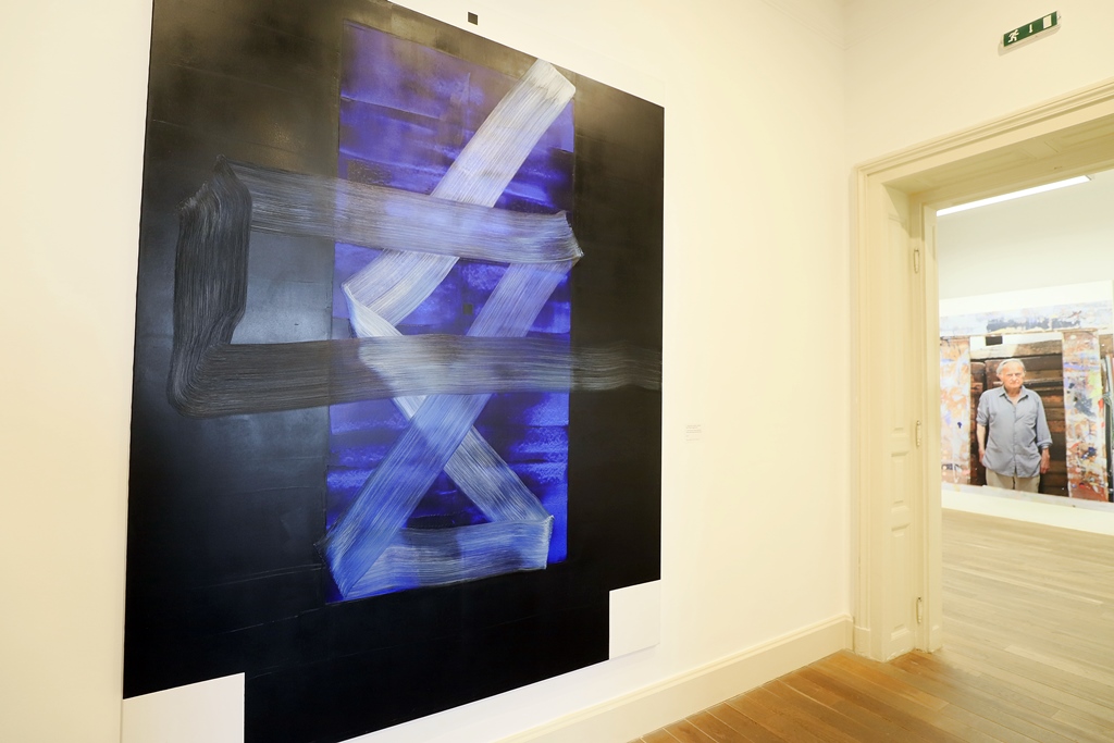 Enteriőr Nádler István: „Rezonancia” című kiállításáról  Kép forrása