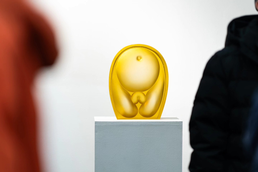 Enteriőrkép a Faur Zsófi Galéria „Human and Beyond / Ember és azon túl” című kiállításáról Kép forrása: Faur Zsófi Galéria