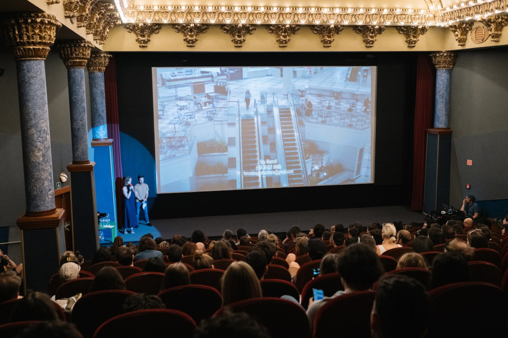 Kisházy Eszter és Soós András a 14. Friss Hús Budapest Nemzetközi Rövidfilmfesztivál pitchfórumán Fotó: Sivák Zsófia
